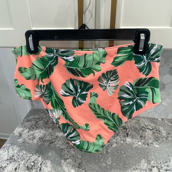 Two piece tropical swimsuit - Picture 5 of 8